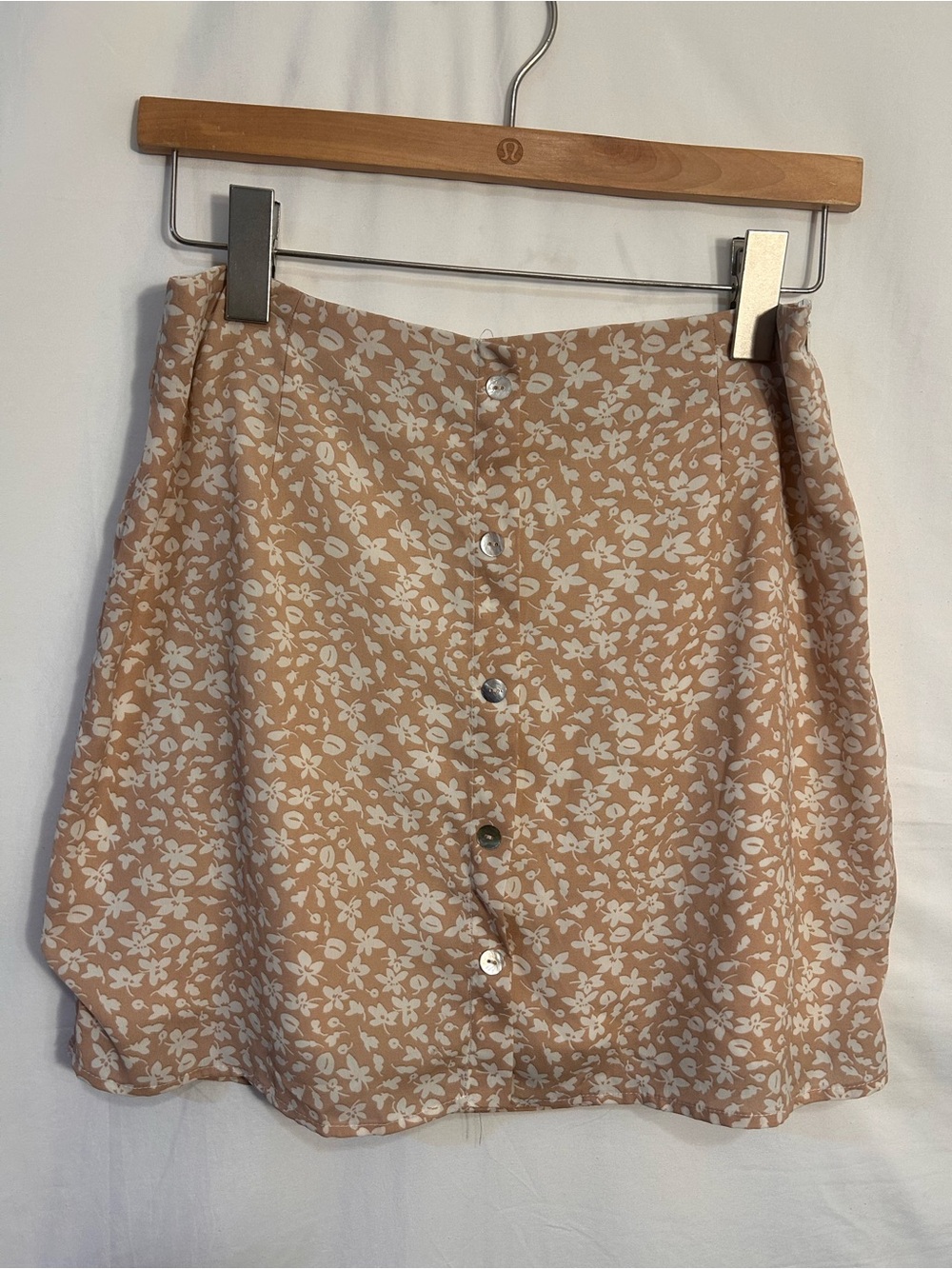 Nasty Gal Beige Floral Button-Front Skater Skirt
